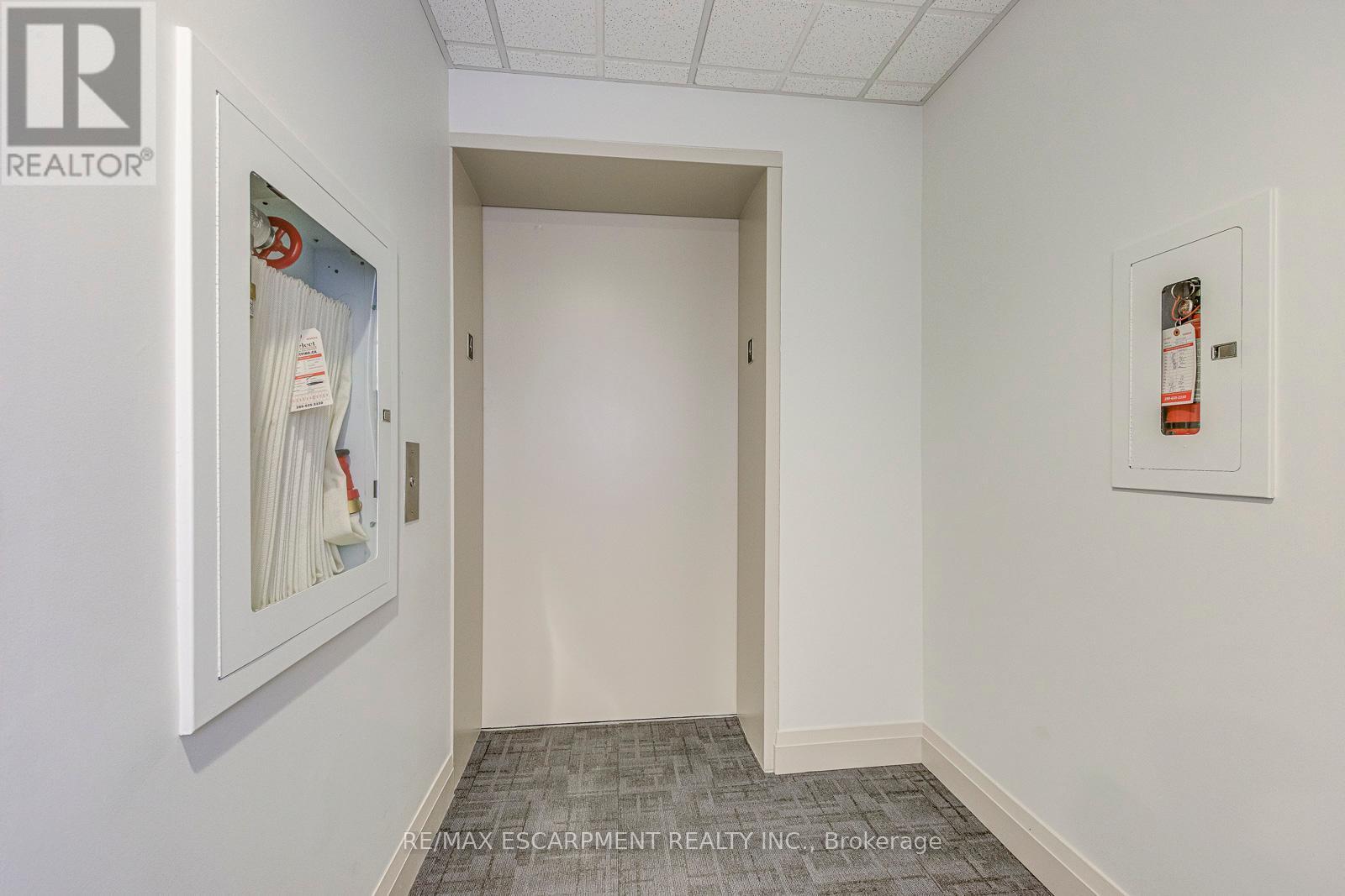 401 - 70 Stewart Street, Oakville, ON - Indoor Photo Showing Other Room