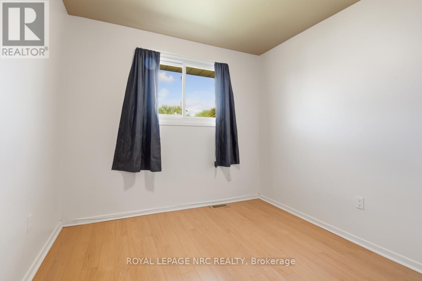 69 Elmvale Crescent, Port Colborne (Main Street), ON - Indoor Photo Showing Other Room
