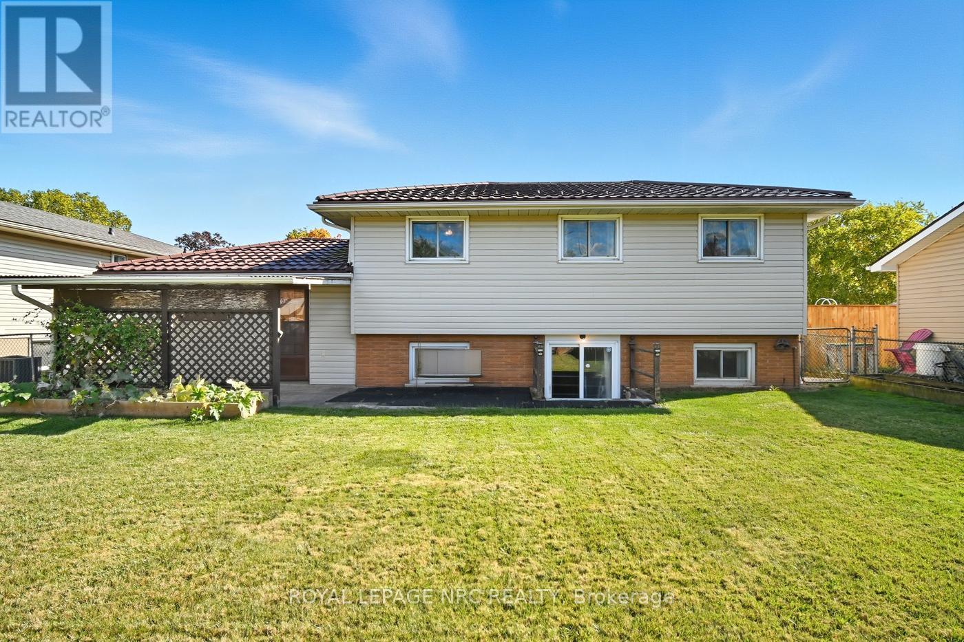 69 Elmvale Crescent, Port Colborne (Main Street), ON - Outdoor