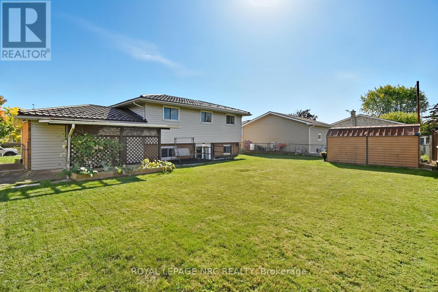 69 Elmvale Crescent, Port Colborne (Main Street), ON - Outdoor With Exterior