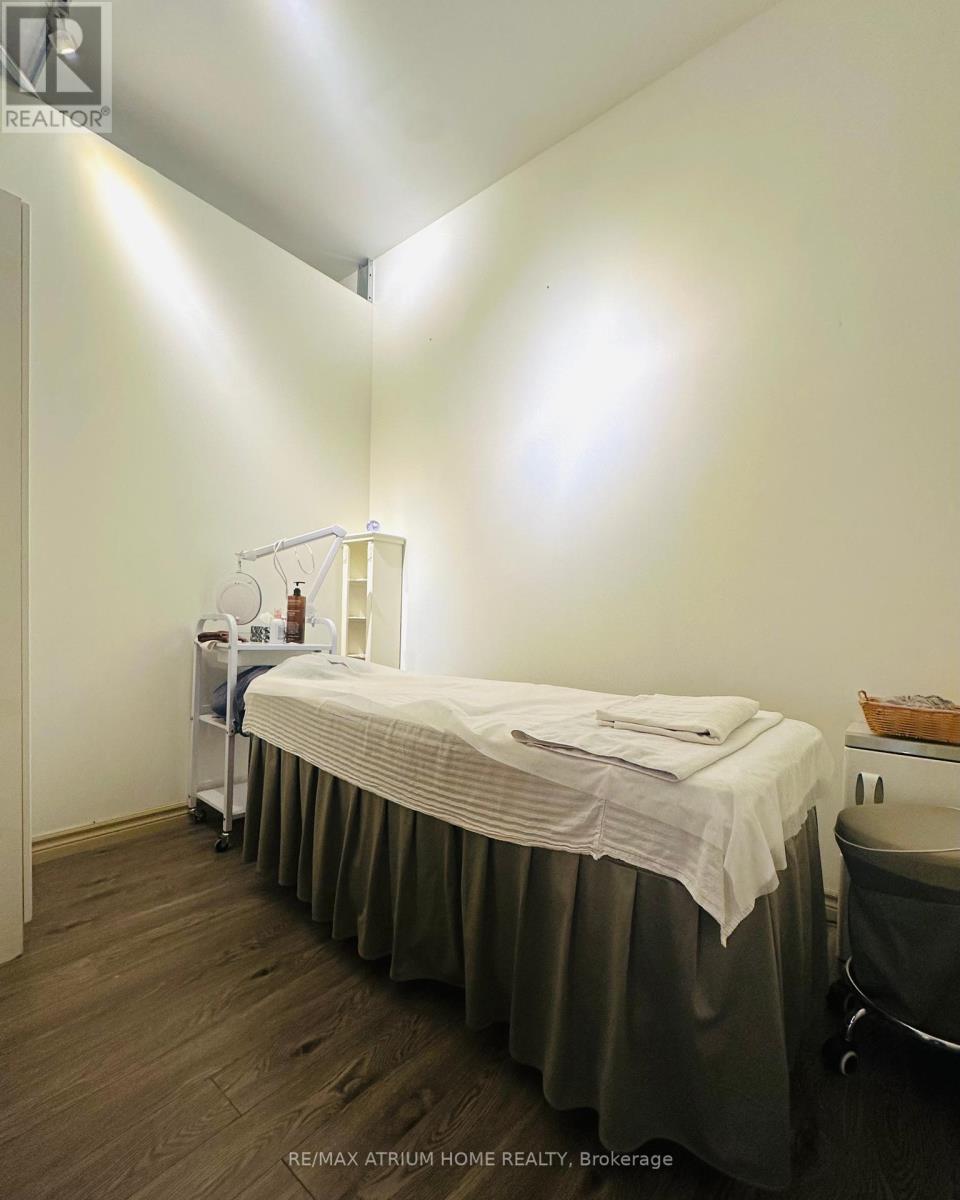 18 - 21 Fairburn Drive, Markham, ON