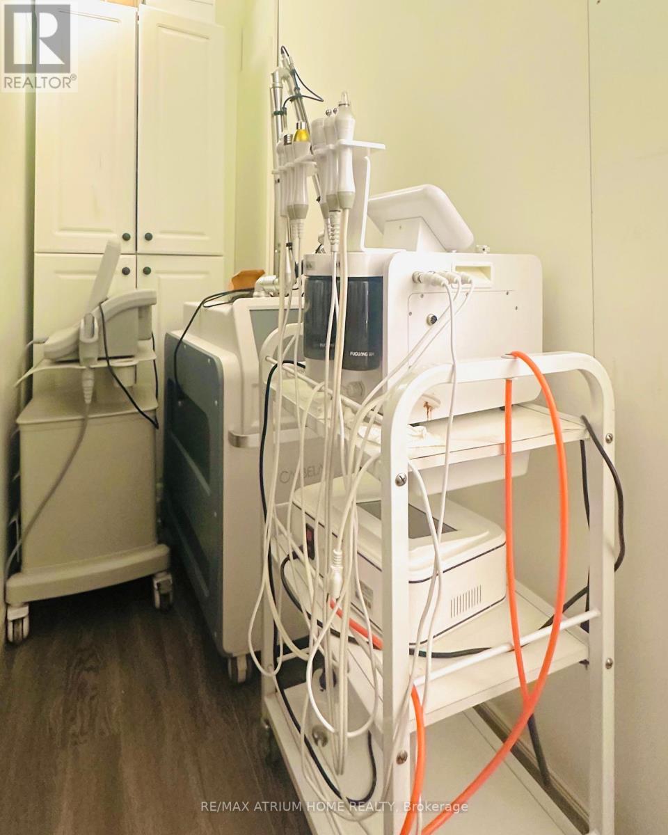 18 - 21 Fairburn Drive, Markham, ON