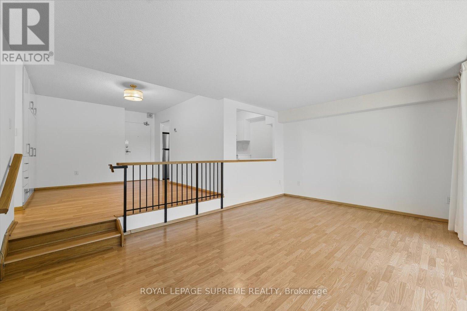 107 - 270 Scarlett Road, Toronto, ON - Indoor Photo Showing Other Room