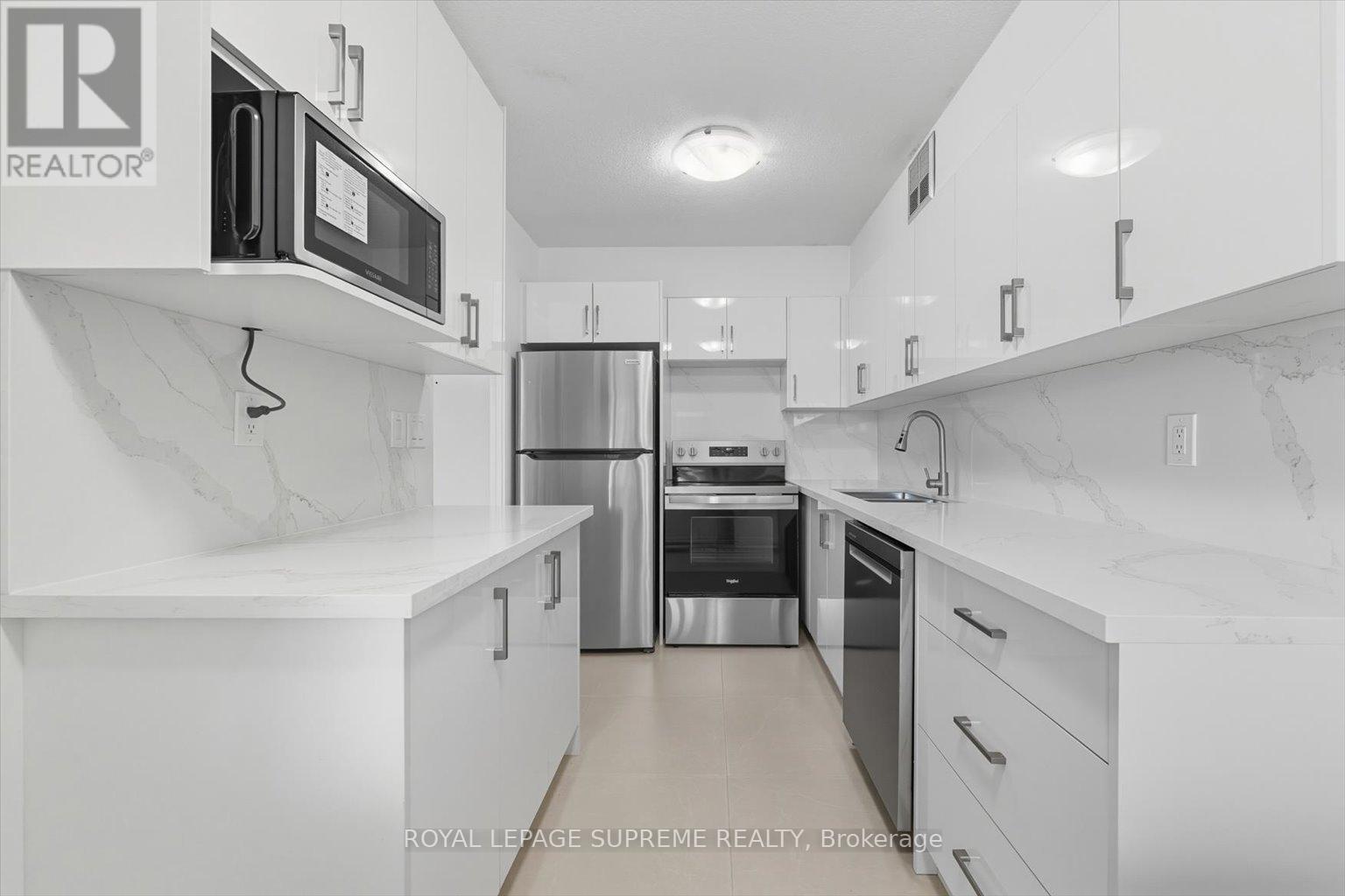 New Dishwasher Range Microwave - 107 - 270 Scarlett Road, Toronto, ON - Indoor Photo Showing Kitchen