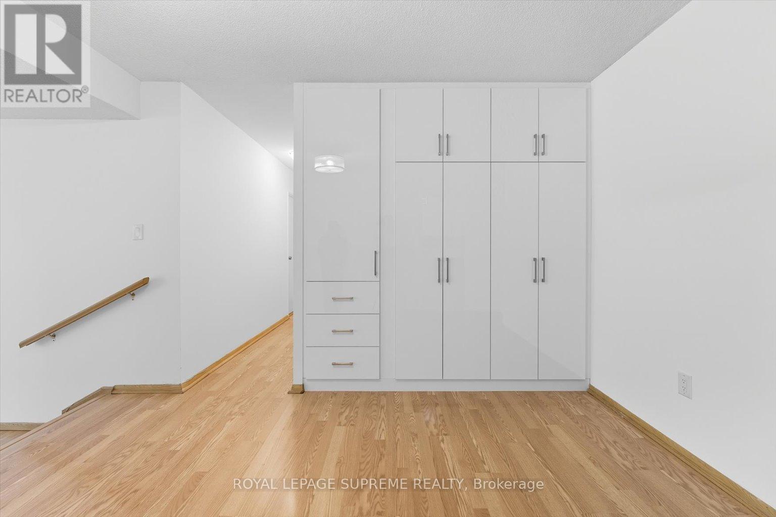 Ample Storage - 107 - 270 Scarlett Road, Toronto, ON - Indoor Photo Showing Other Room