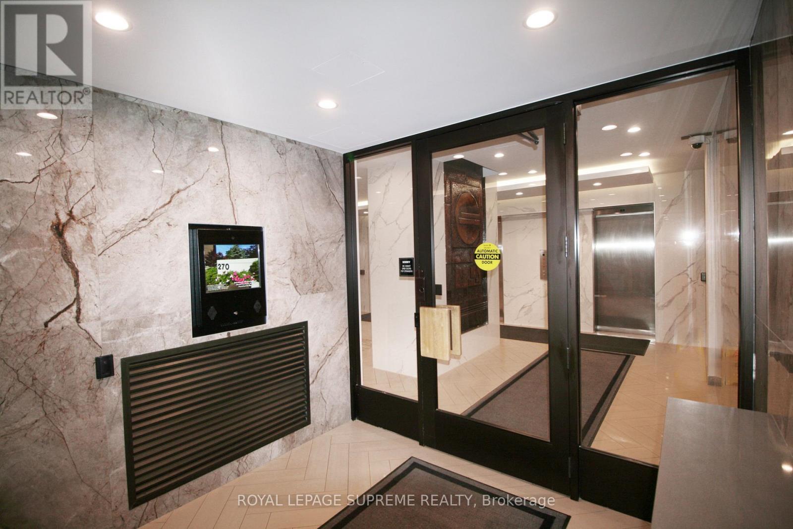 Entrance - 107 - 270 Scarlett Road, Toronto, ON - Indoor Photo Showing Other Room