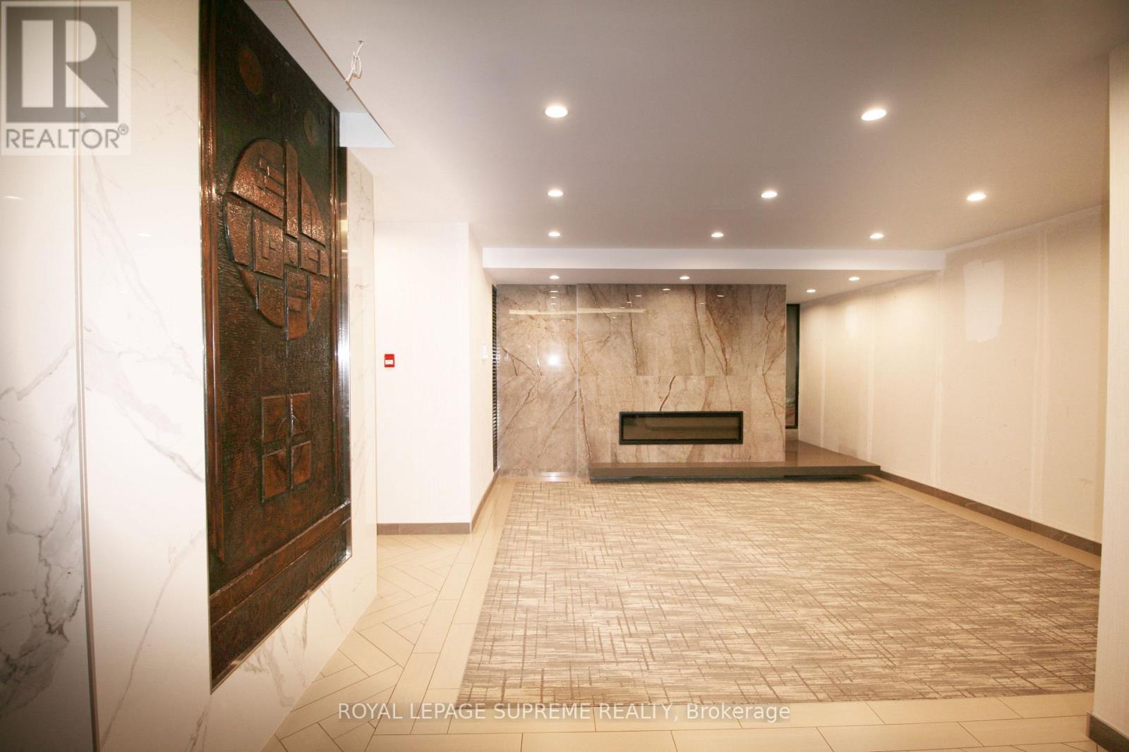 Lobby - 107 - 270 Scarlett Road, Toronto, ON - Indoor Photo Showing Other Room