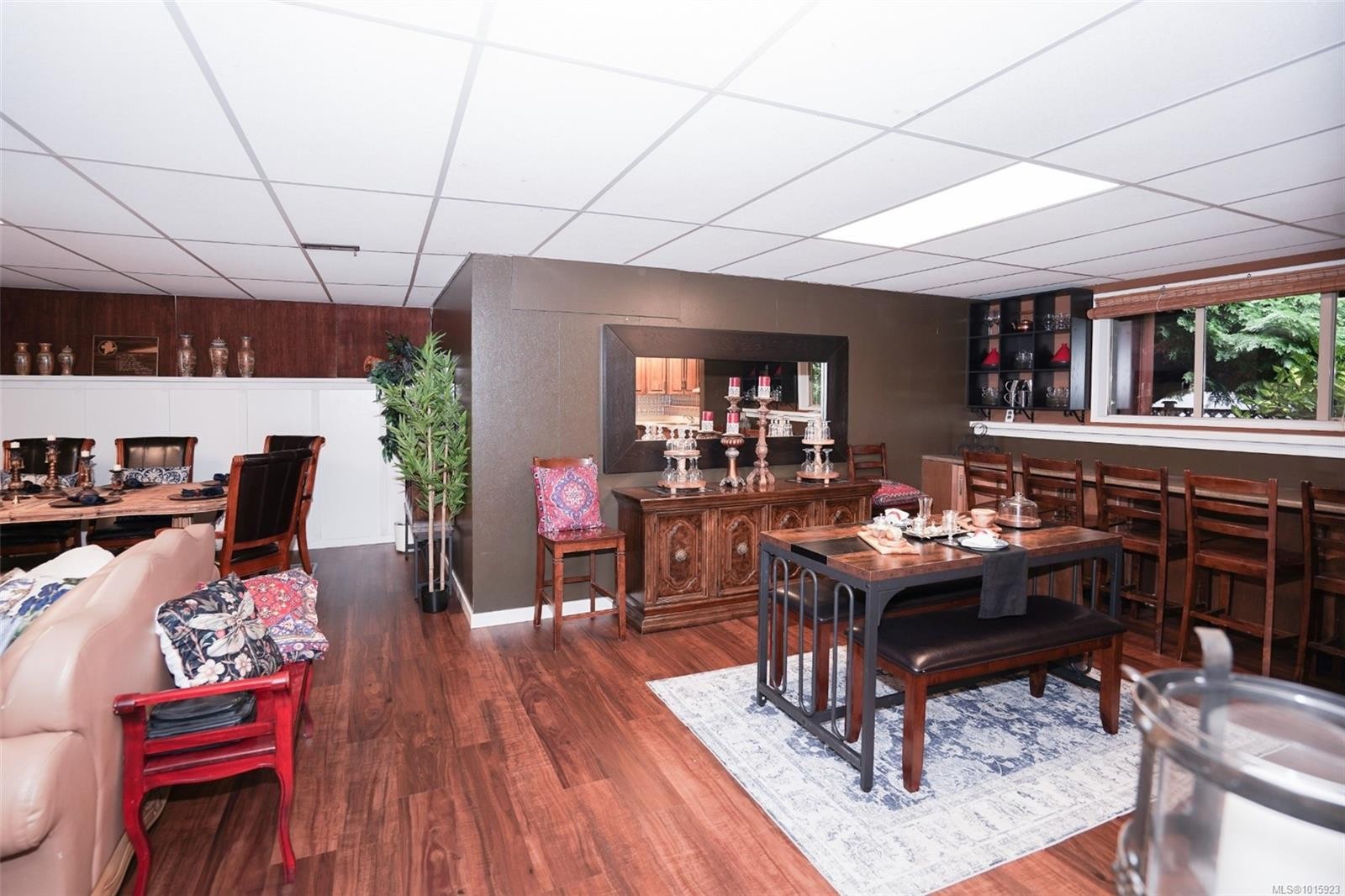 1295 Santa Rosa Ave, Saanich, BC