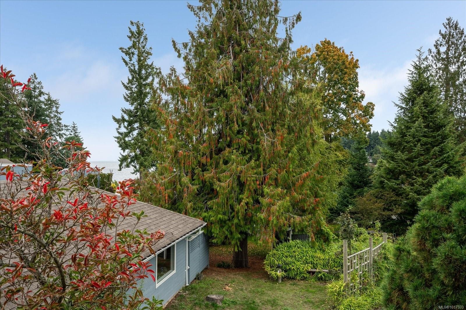 720-1600 Stroulger Rd, Nanoose Bay, BC - Outdoor