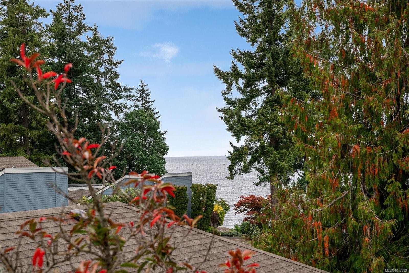 720-1600 Stroulger Rd, Nanoose Bay, BC - Outdoor