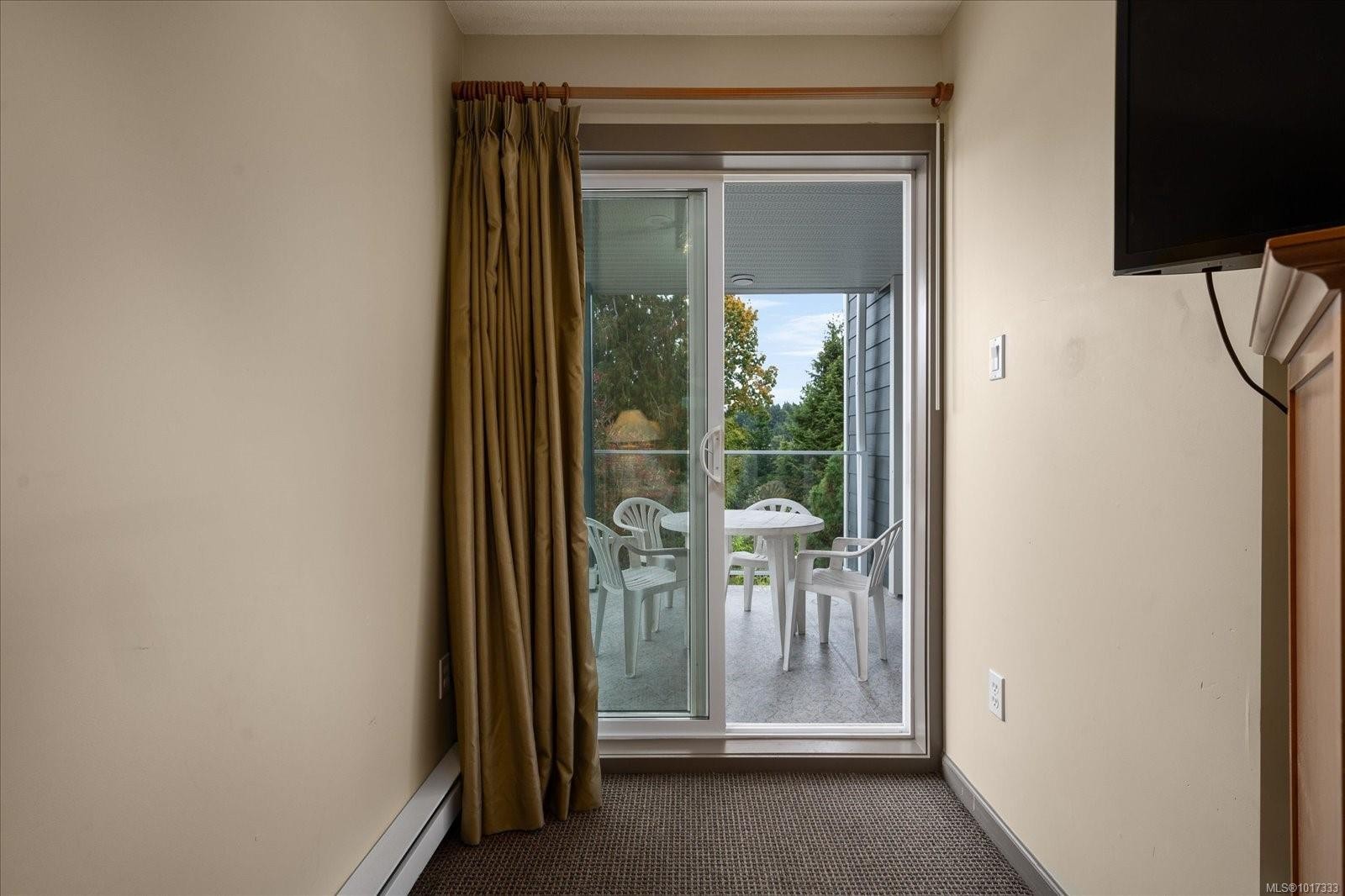 720-1600 Stroulger Rd, Nanoose Bay, BC - Indoor Photo Showing Other Room