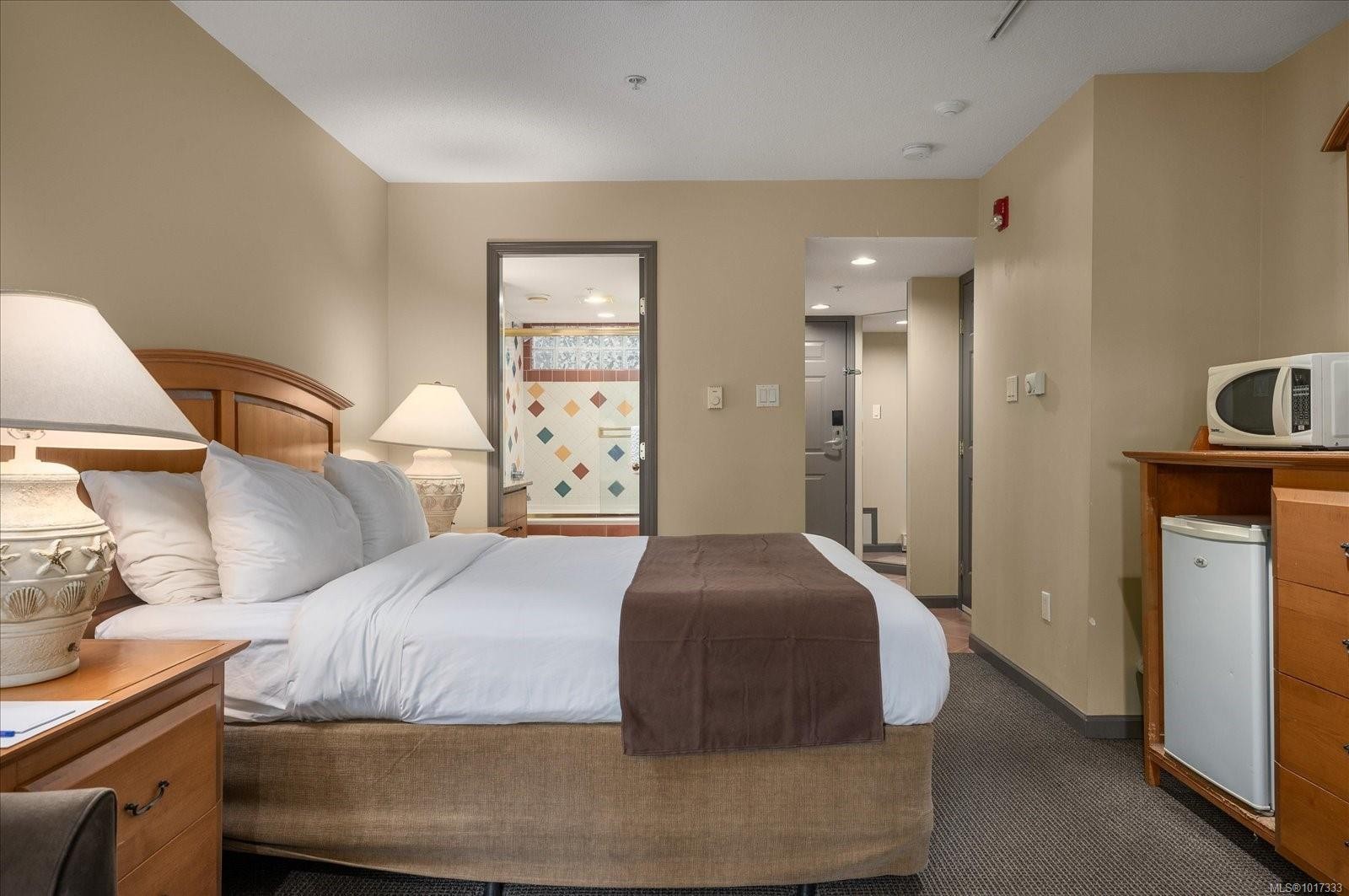 720-1600 Stroulger Rd, Nanoose Bay, BC - Indoor Photo Showing Bedroom