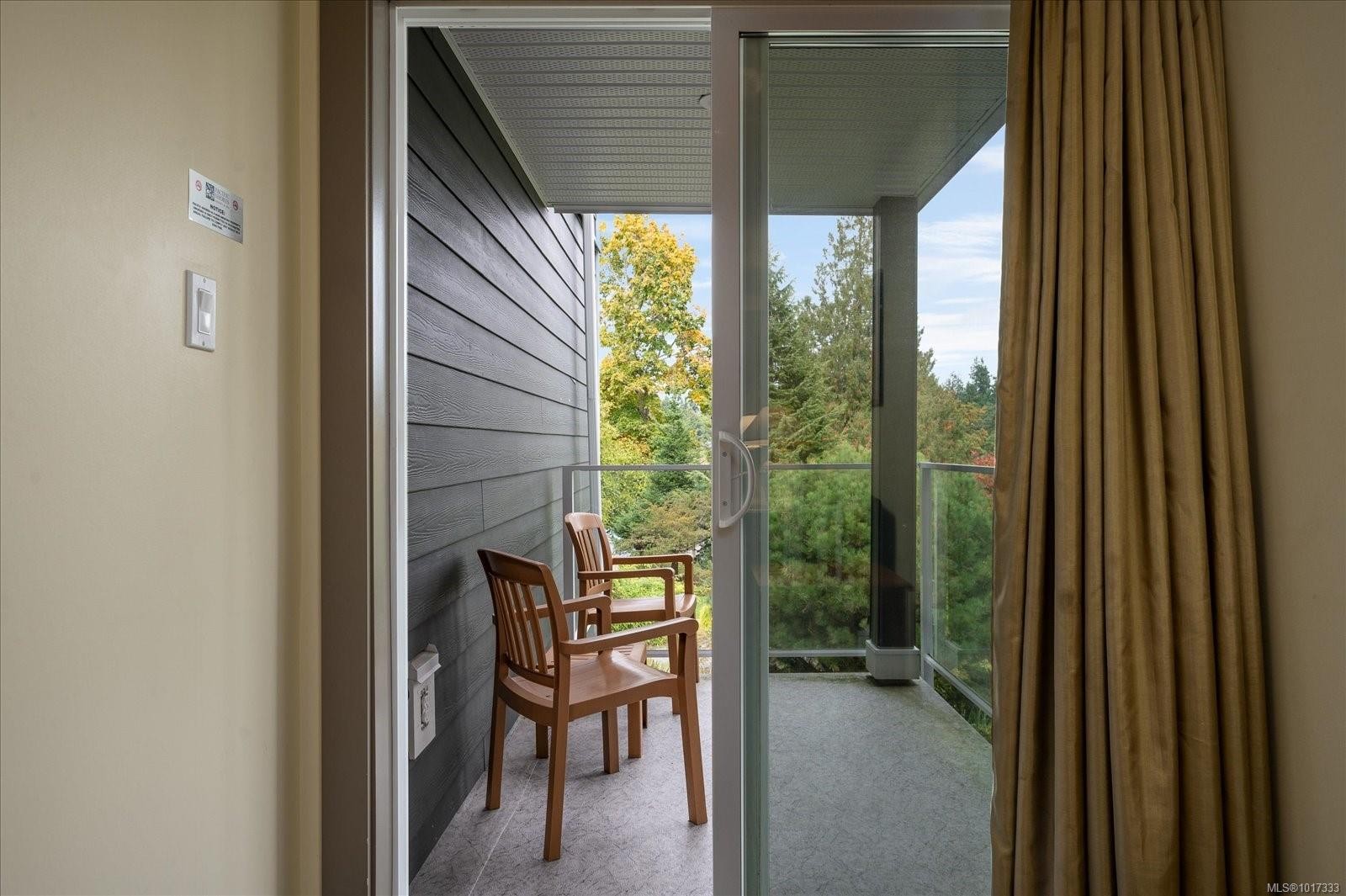 720-1600 Stroulger Rd, Nanoose Bay, BC - Indoor Photo Showing Other Room