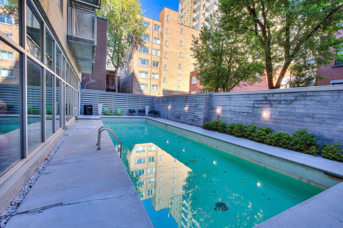 Pool - 1149-1414 Rue Chomedey, Montréal (Ville-Marie), QC - Outdoor With In Ground Pool