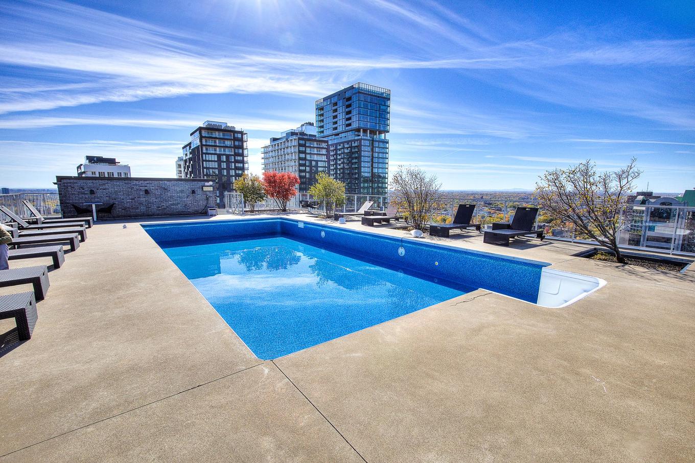 Pool - 1149-1414 Rue Chomedey, Montréal (Ville-Marie), QC - Outdoor With In Ground Pool