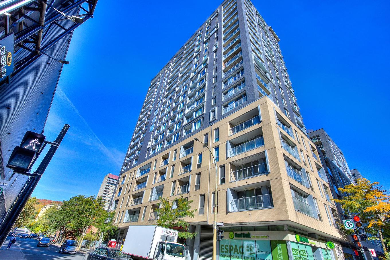 Frontage - 1149-1414 Rue Chomedey, Montréal (Ville-Marie), QC - Outdoor With Balcony With Facade