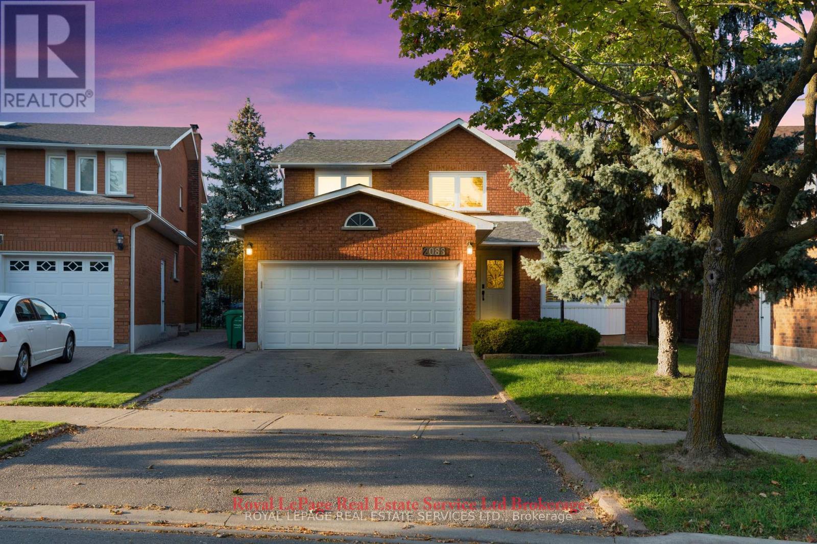 2088 Kempton Park Drive, Mississauga, ON - Outdoor With Facade