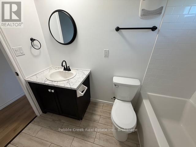 1 - 40201 Vanastra Road, Huron East (Vanastra), ON - Indoor Photo Showing Bathroom
