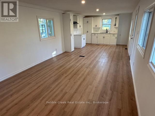 1 - 40201 Vanastra Road, Huron East (Vanastra), ON - Indoor Photo Showing Other Room