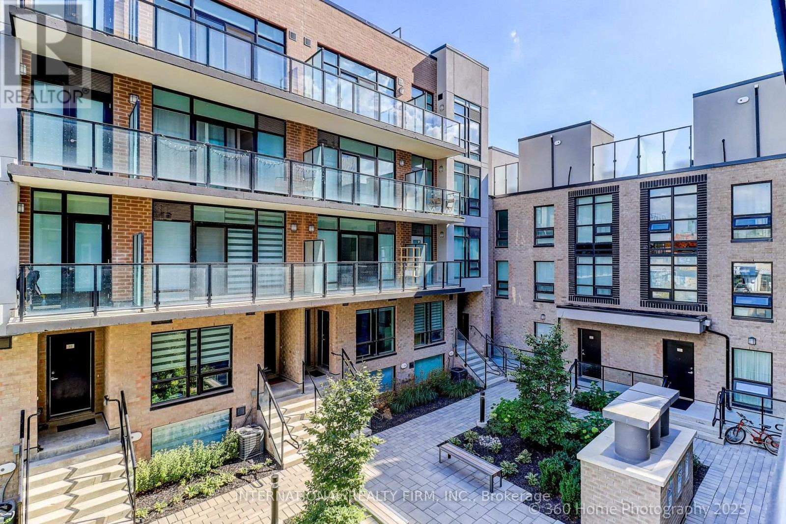 12 - 851 Sheppard Avenue W, Toronto, ON - Outdoor With Facade