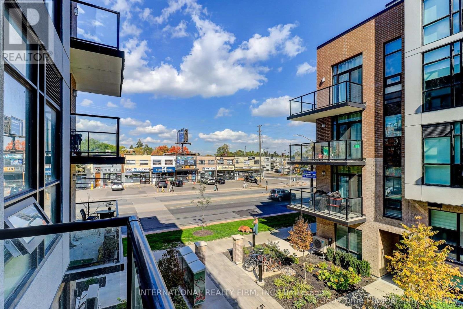 12 - 851 Sheppard Avenue W, Toronto, ON - Outdoor