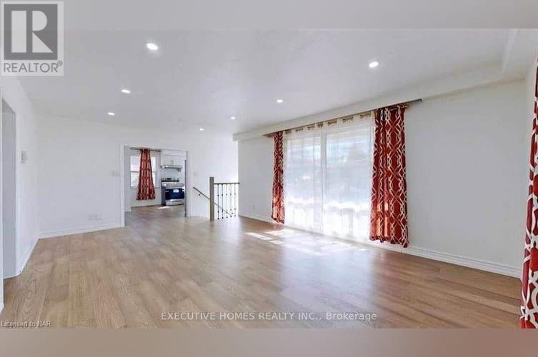 826 Scarborough Golf Club Road, Toronto, ON - Indoor