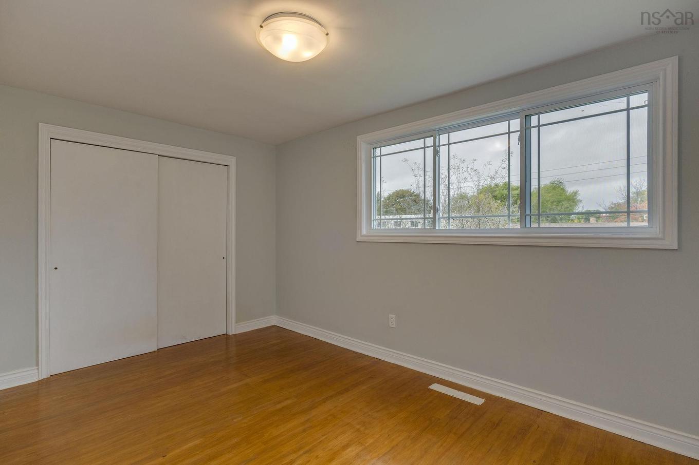 19-19 A Westwood Drive, Dartmouth, NS