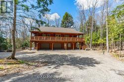 Double garage - Heated -