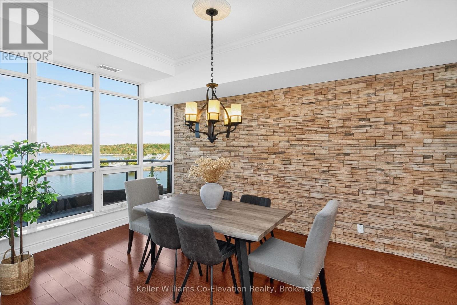 Lph01 - 699 Aberdeen Boulevard, Midland, ON - Indoor Photo Showing Dining Room