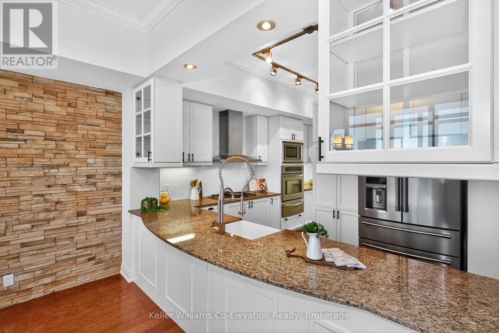 Ample Counter Space - Lph01 - 699 Aberdeen Boulevard, Midland, ON - Indoor Photo Showing Kitchen