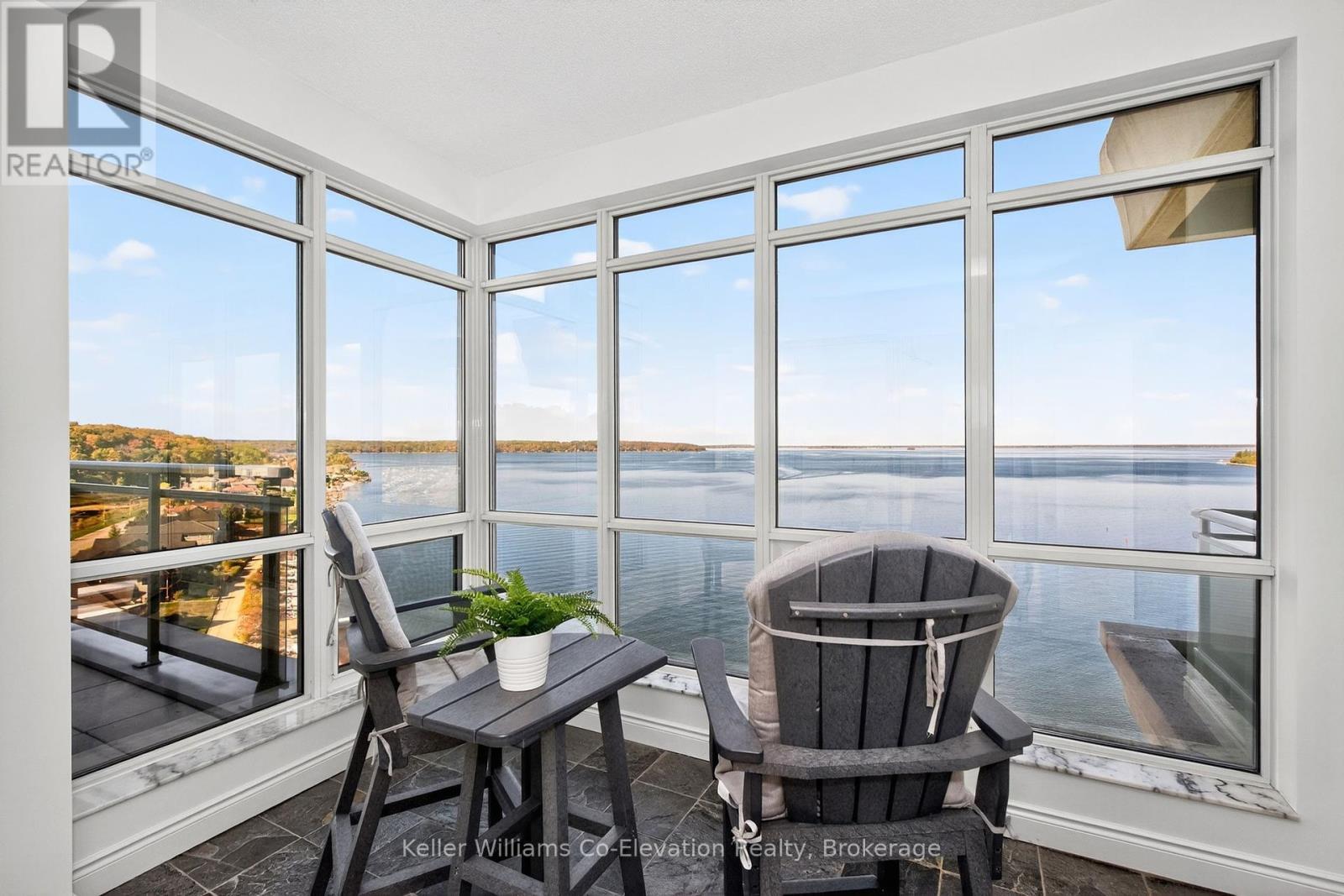 Year Round Sunroom - Lph01 - 699 Aberdeen Boulevard, Midland, ON - Indoor