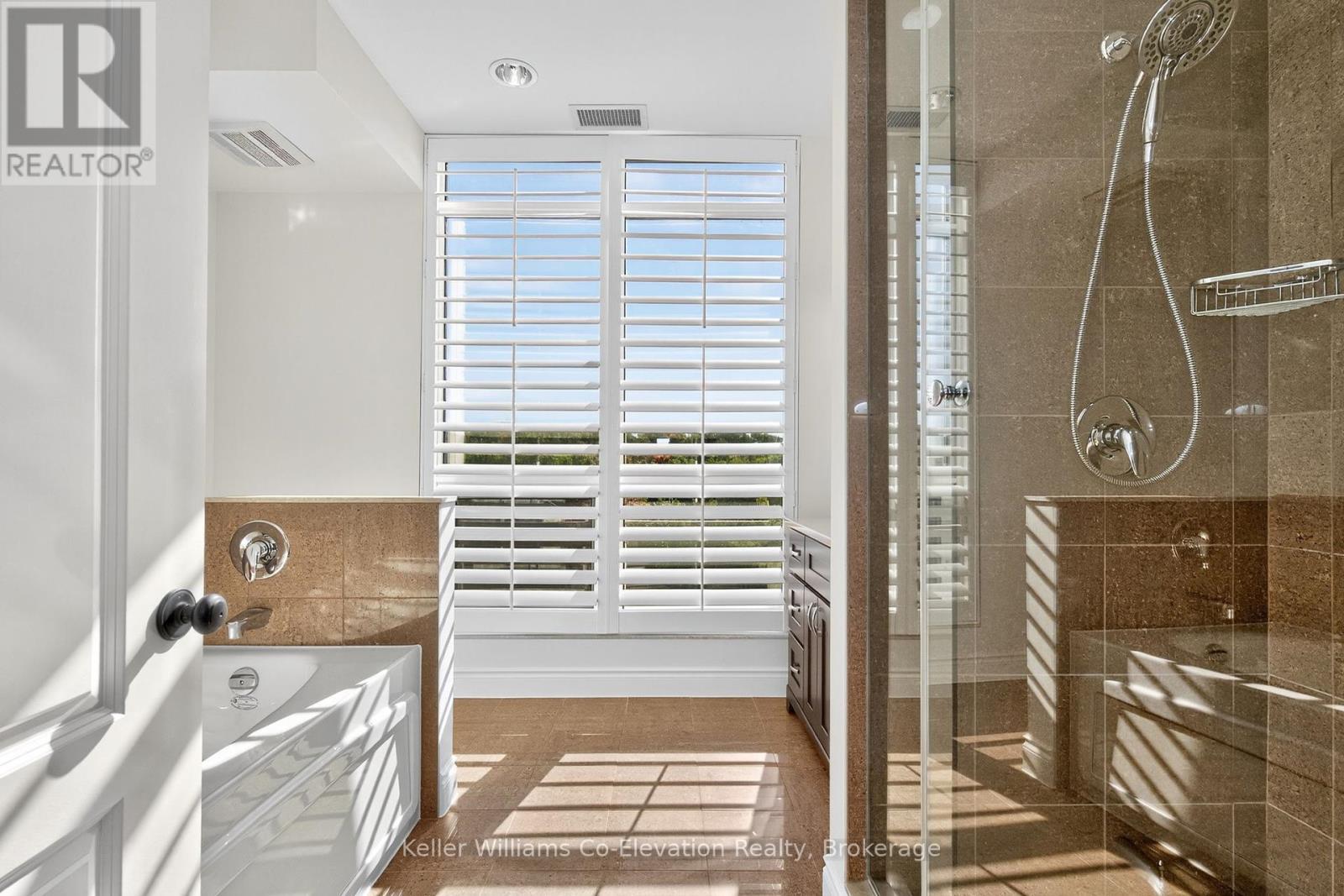 Primary Ensuite - Lph01 - 699 Aberdeen Boulevard, Midland, ON - Indoor Photo Showing Bathroom