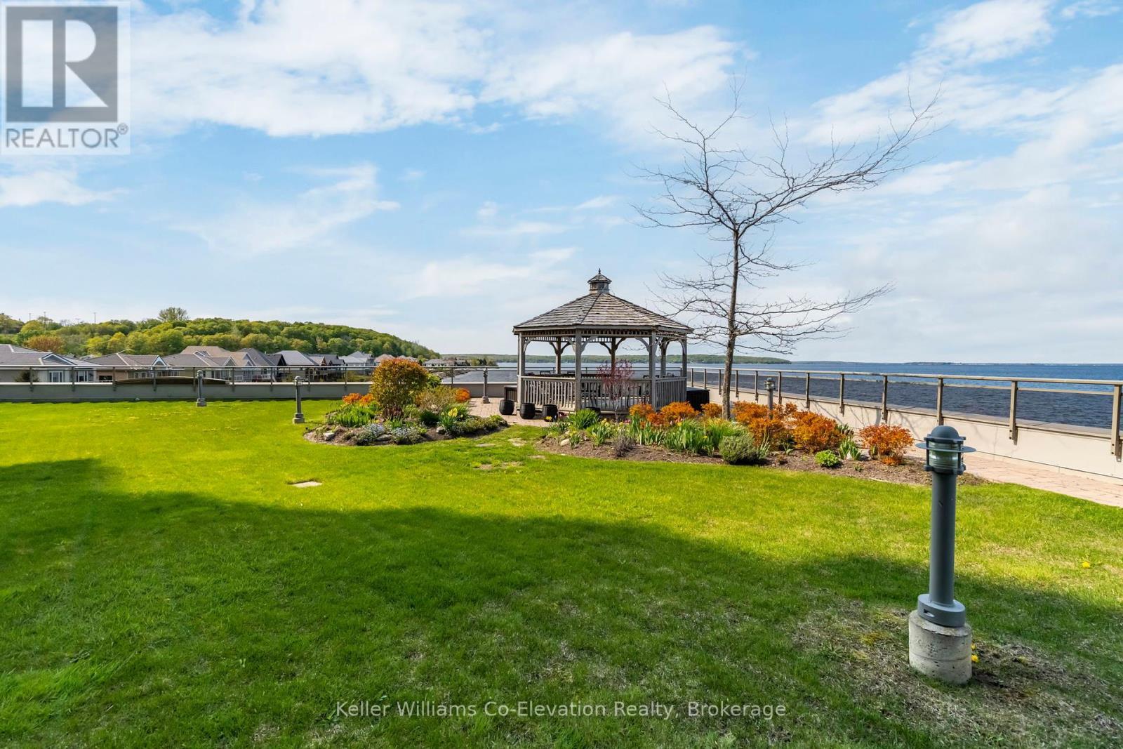 2nd Floor Yard & Gazebo - Lph01 - 699 Aberdeen Boulevard, Midland, ON - Outdoor With View
