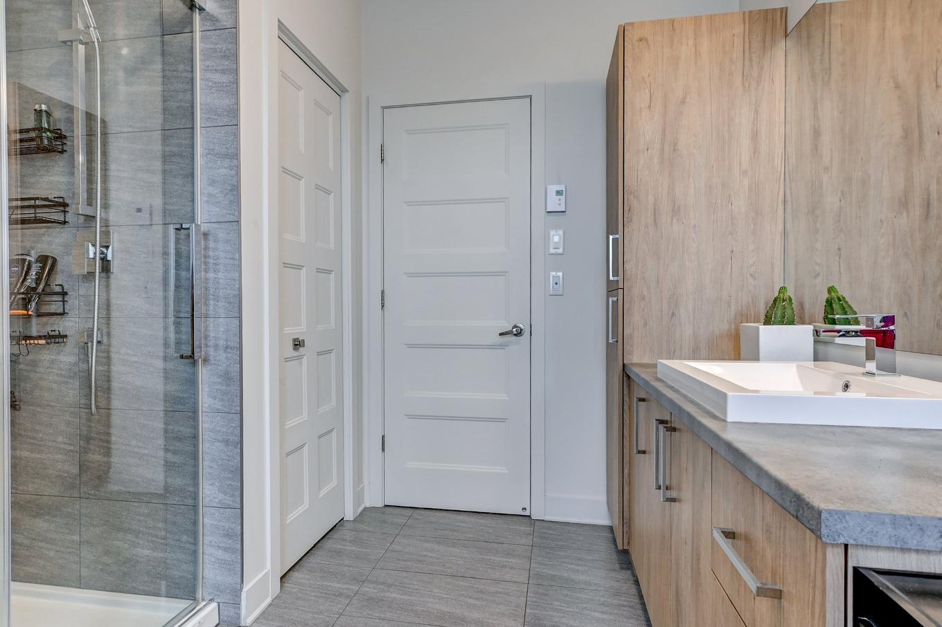Salle de bains - 13570 - 13574 Rue Du Grenache, Mirabel, QC - Indoor Photo Showing Bathroom
