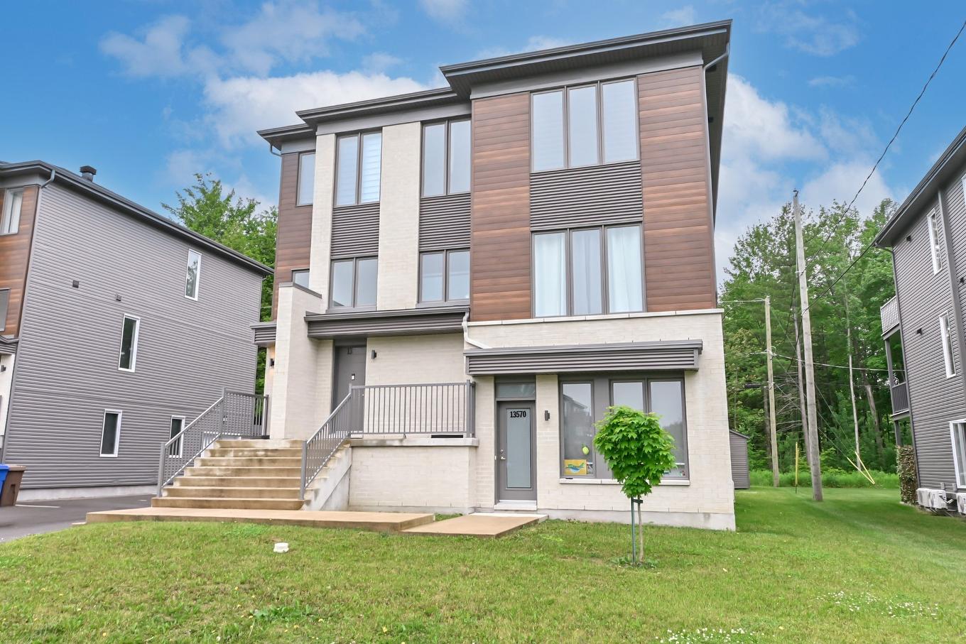 Façade - 13570 - 13574 Rue Du Grenache, Mirabel, QC - Outdoor