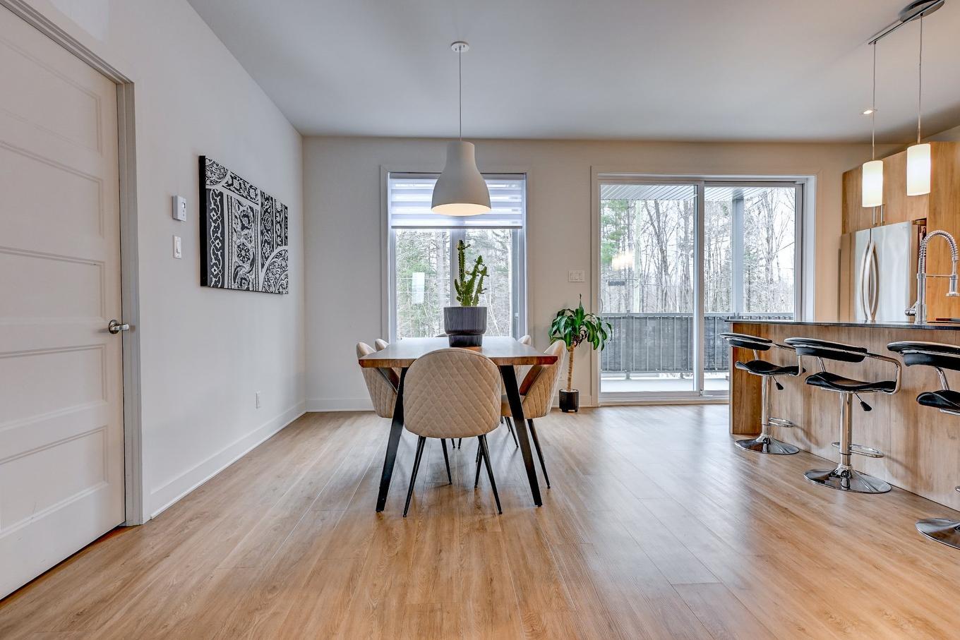 Salle à manger - 13570 - 13574 Rue Du Grenache, Mirabel, QC - Indoor Photo Showing Dining Room