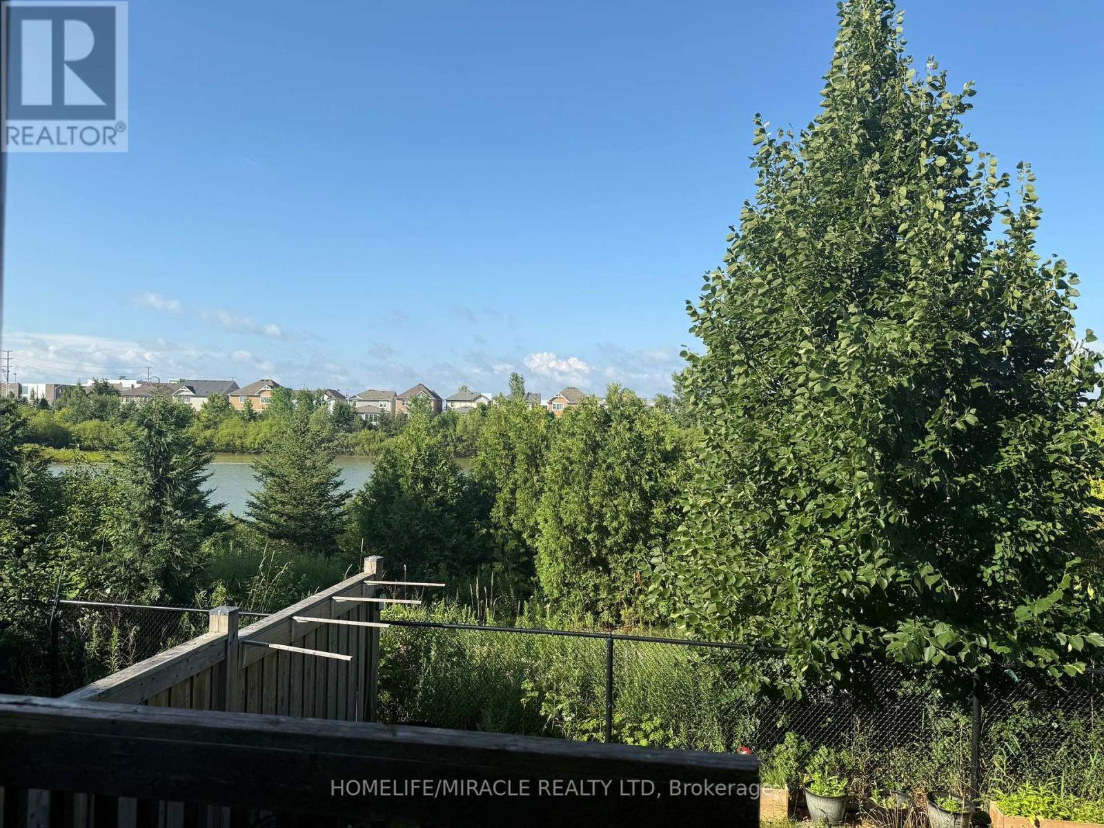 422 Cavanagh Lane, Milton, ON - With View