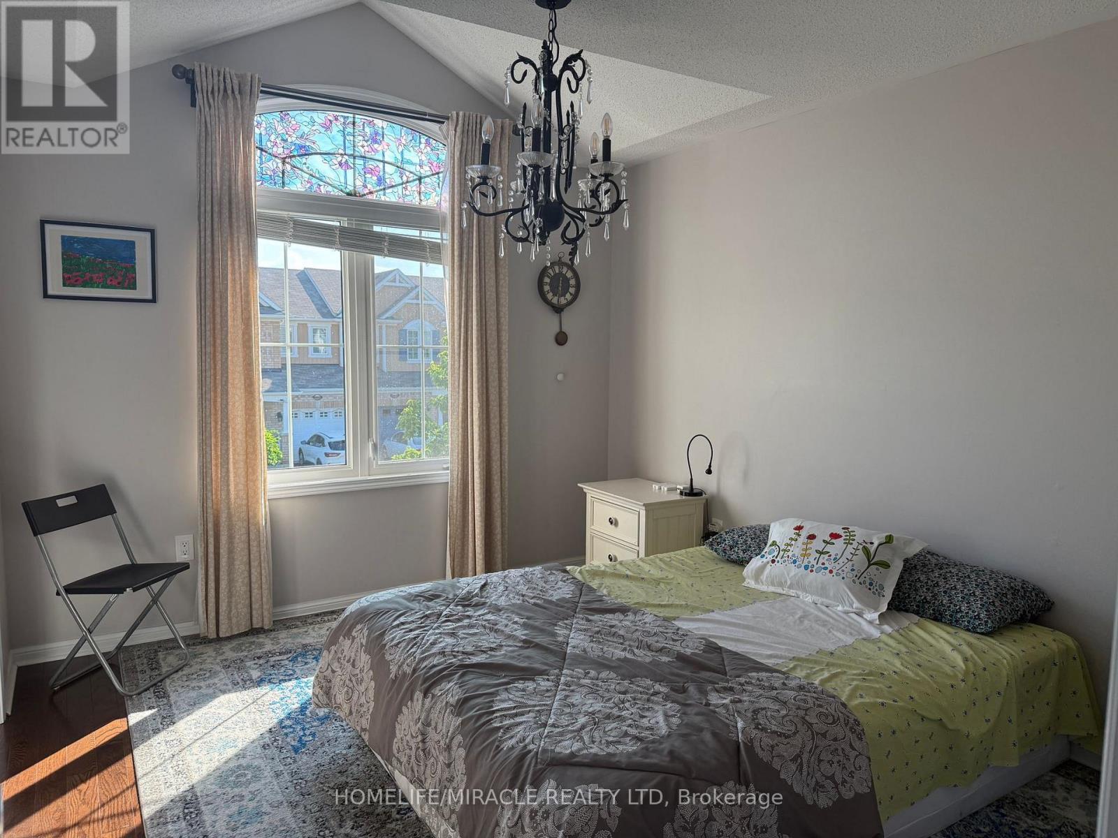 422 Cavanagh Lane, Milton, ON - Indoor Photo Showing Bedroom