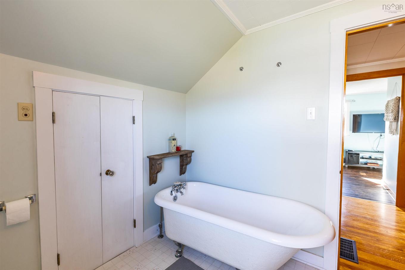 41 School Street, Lower West Pubnico, NS