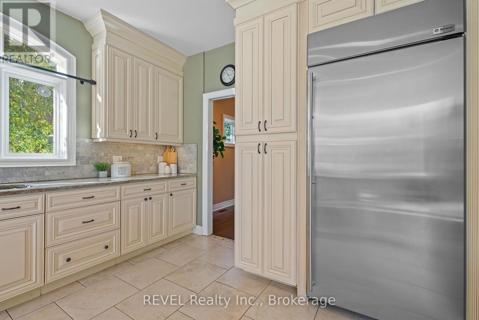 6718 Domenic Crescent, Niagara Falls (Stamford), ON - Indoor