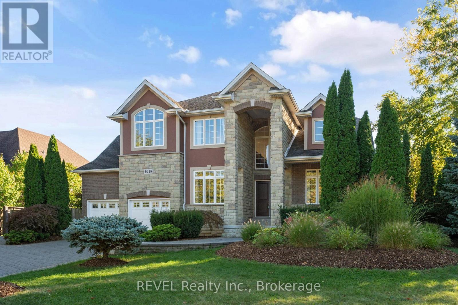 6718 Domenic Crescent, Niagara Falls (Stamford), ON - Outdoor With Facade