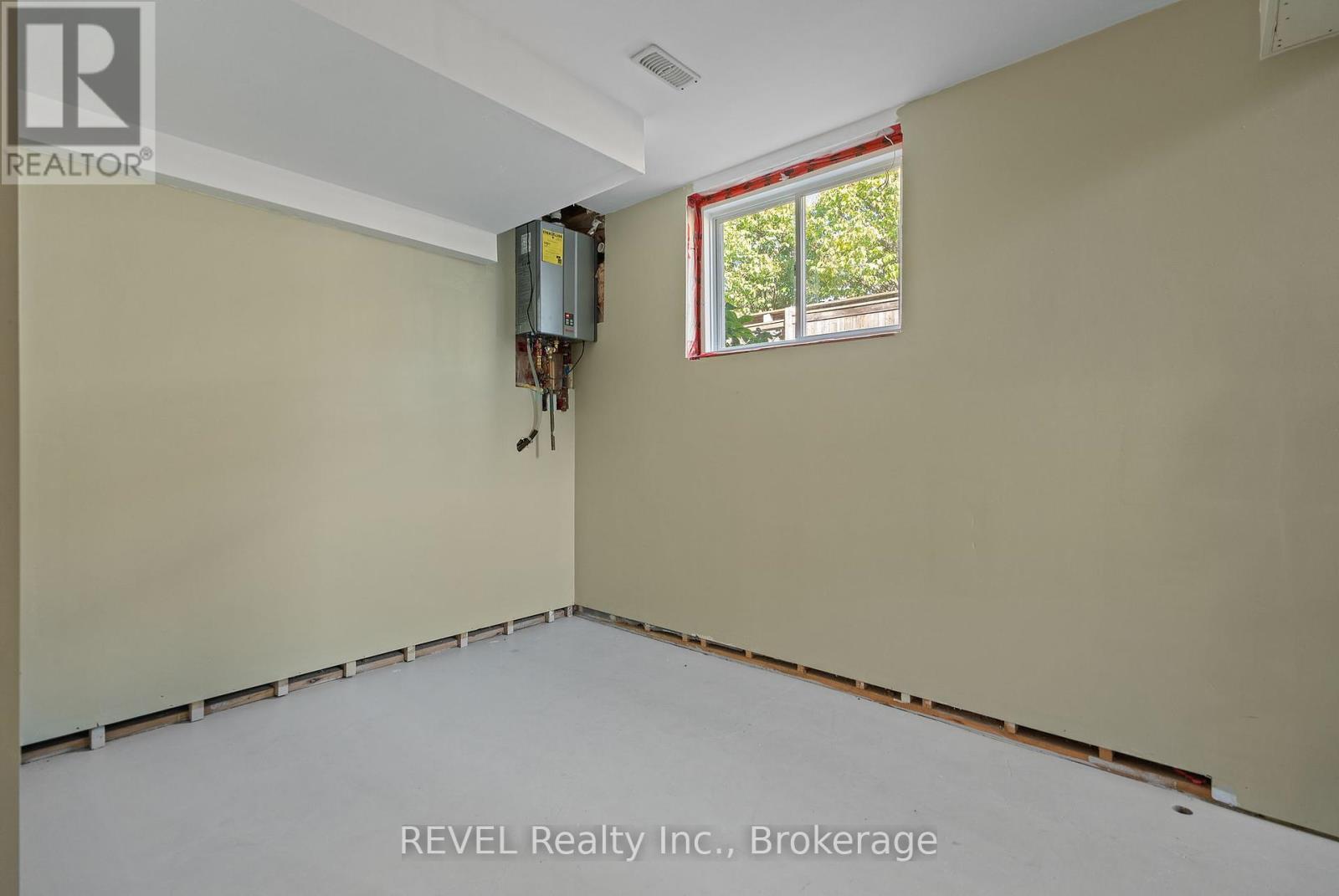 6718 Domenic Crescent, Niagara Falls (Stamford), ON - Indoor Photo Showing Other Room