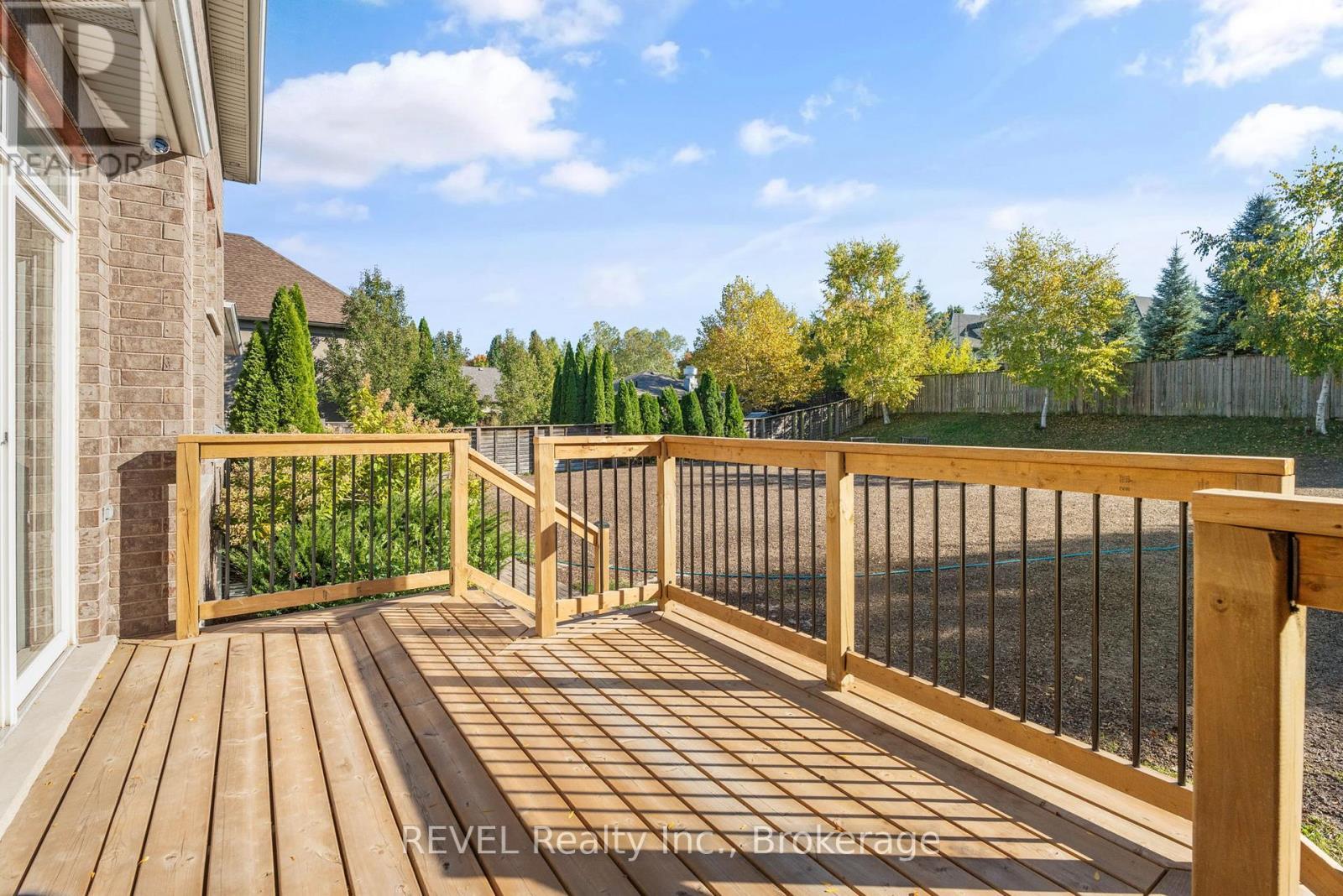 6718 Domenic Crescent, Niagara Falls (Stamford), ON - Outdoor With Deck Patio Veranda