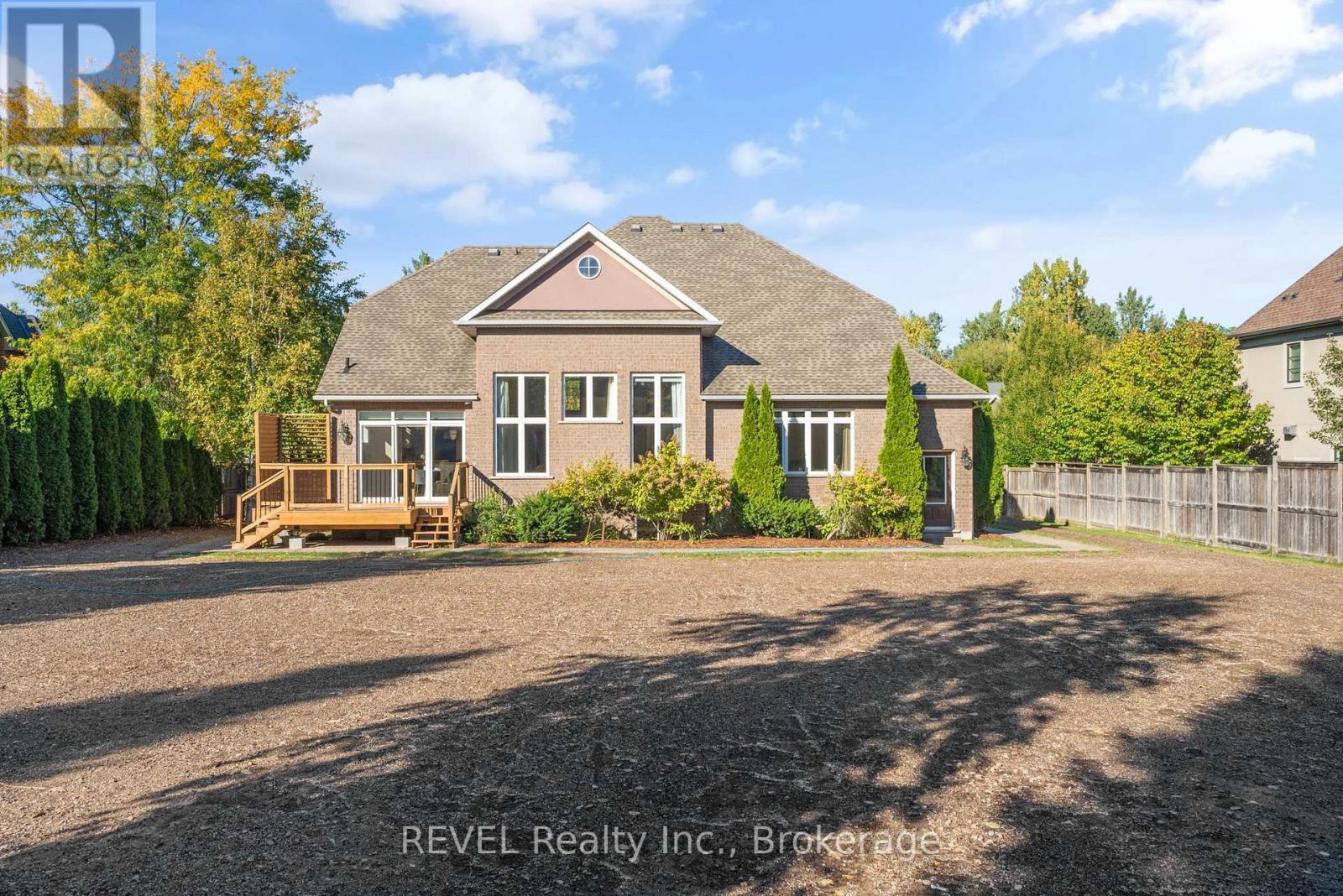 6718 Domenic Crescent, Niagara Falls (Stamford), ON - Outdoor