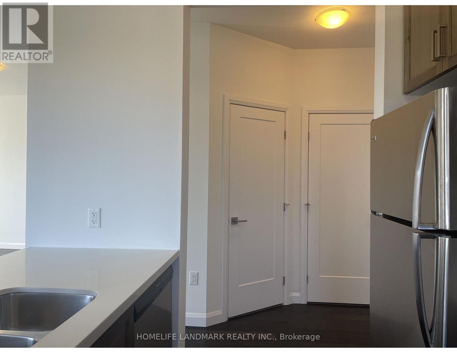 31 - 1169 Garner Road E, Hamilton, ON - Indoor Photo Showing Kitchen