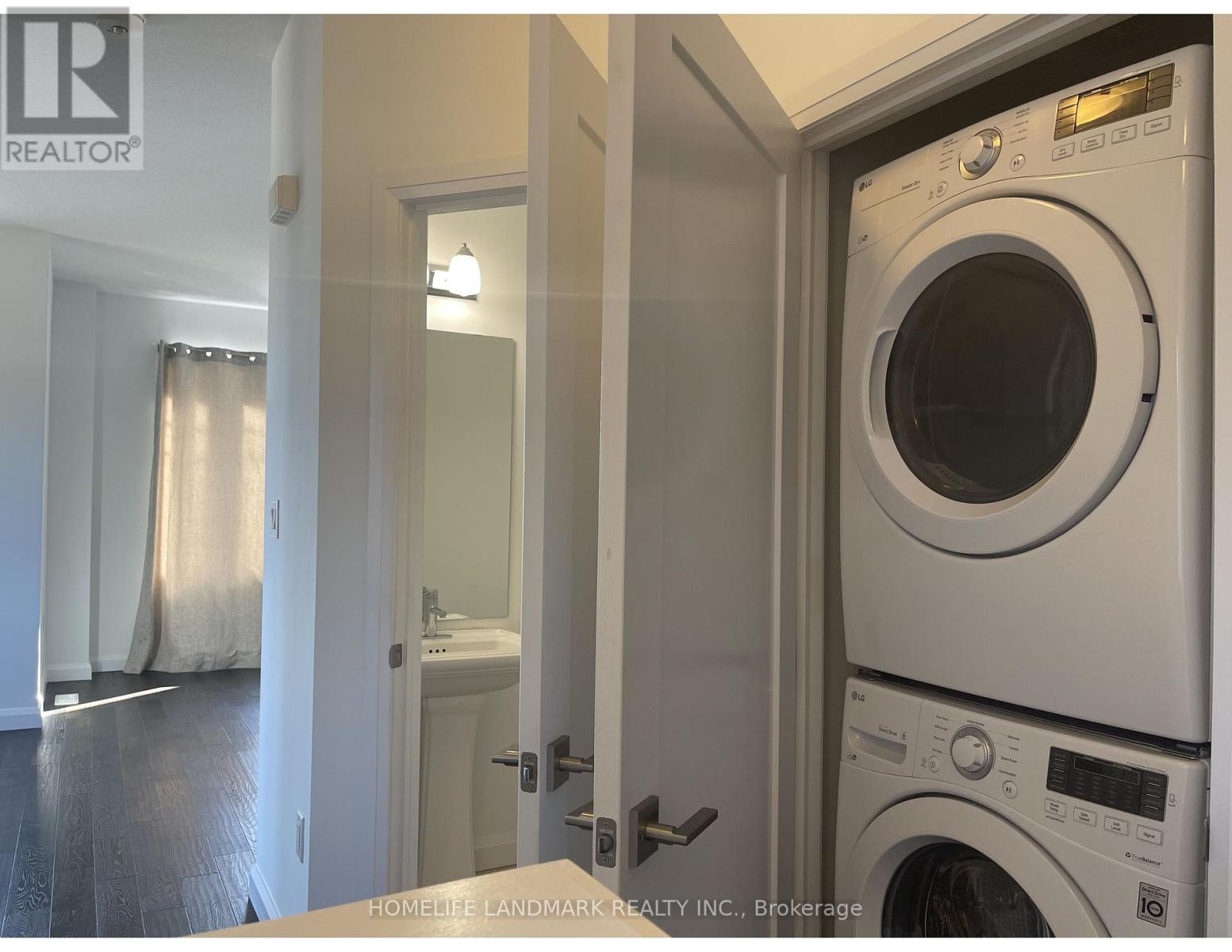 31 - 1169 Garner Road E, Hamilton, ON - Indoor Photo Showing Laundry Room