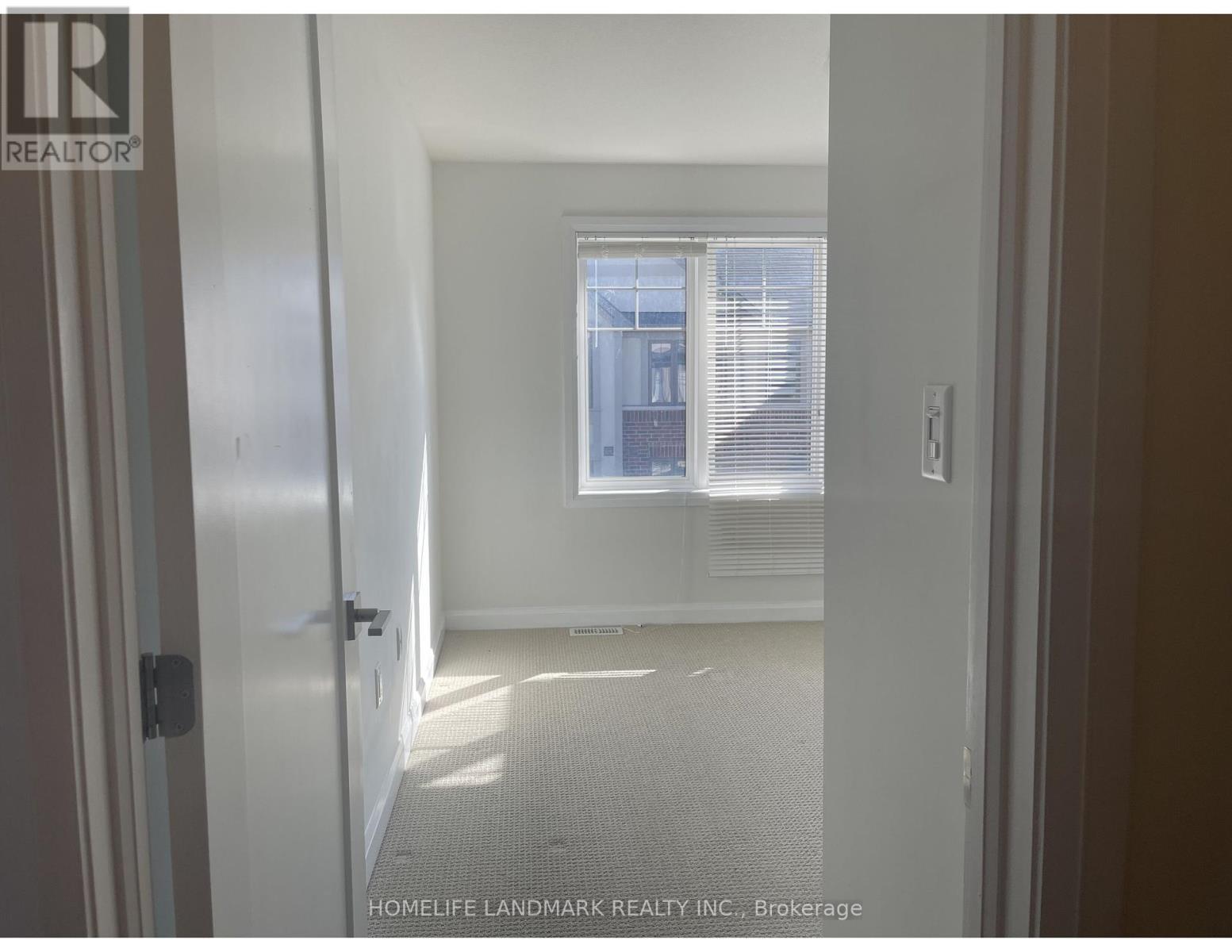 31 - 1169 Garner Road E, Hamilton, ON - Indoor