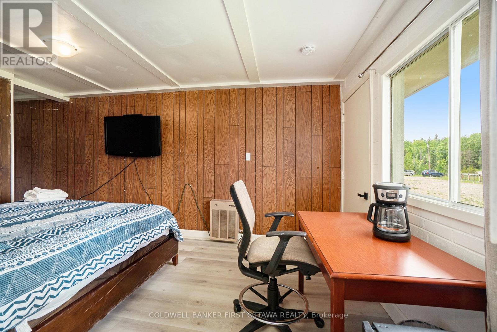 9628 Hwy 509, North Frontenac (Frontenac North), ON - Indoor