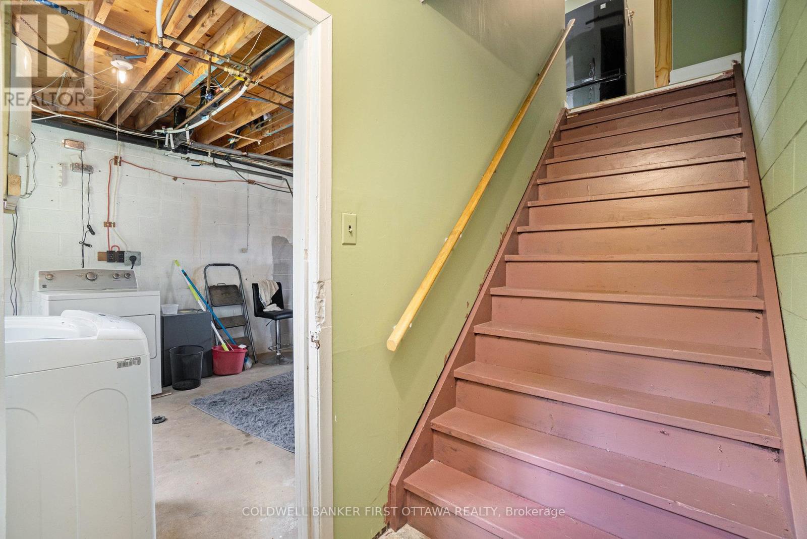 9628 Hwy 509, North Frontenac (Frontenac North), ON - Indoor Photo Showing Laundry Room