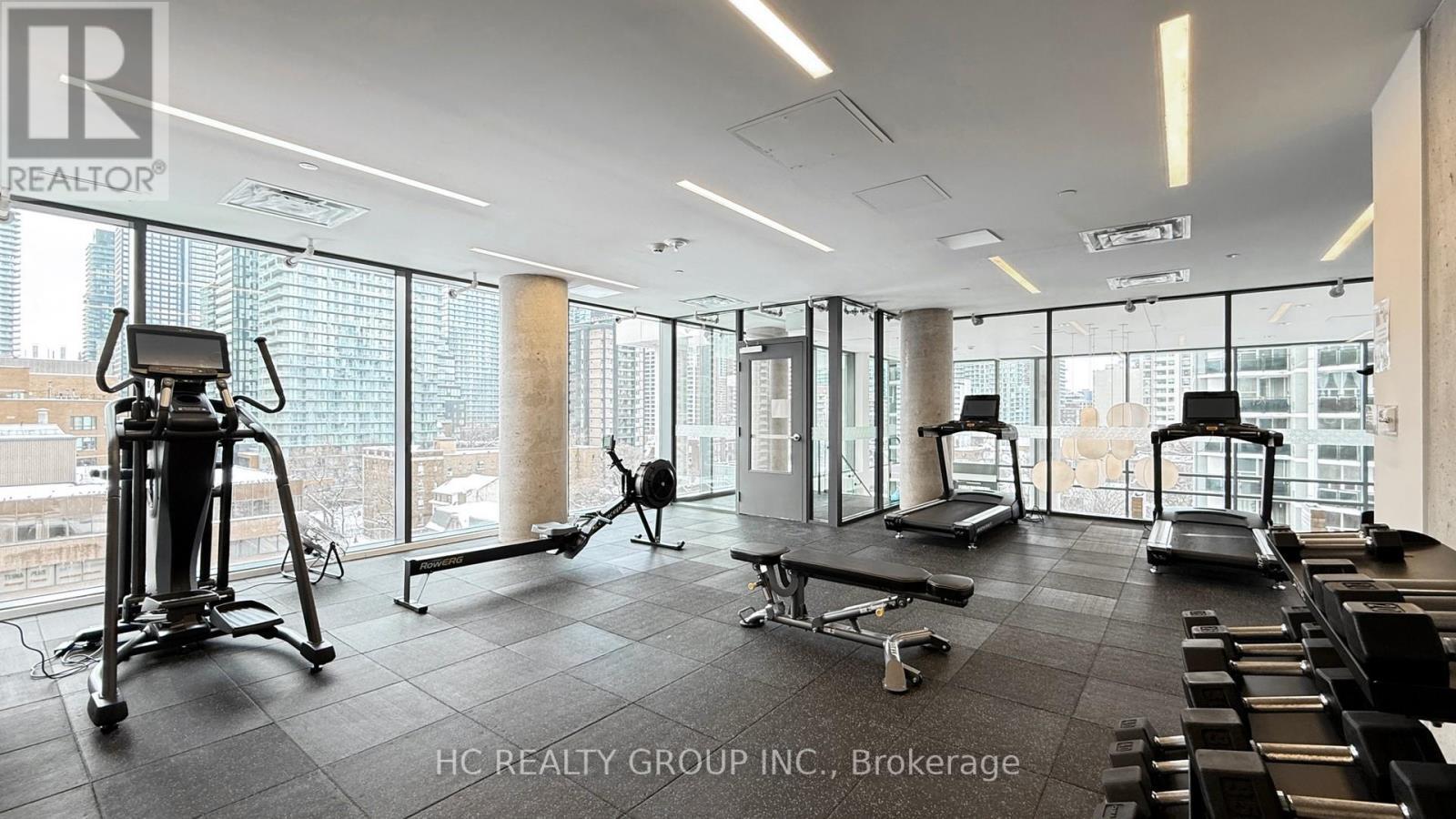 1605 - 81 Wellesley Street E, Toronto, ON - Indoor Photo Showing Gym Room